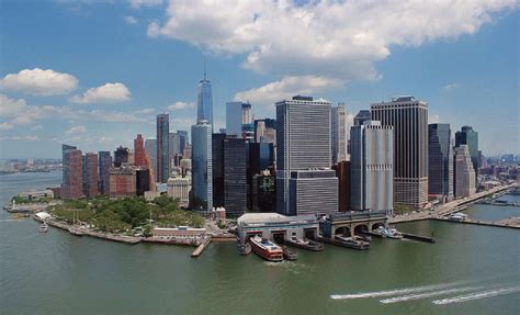 is manhattan an island|best things to do in manhattan.